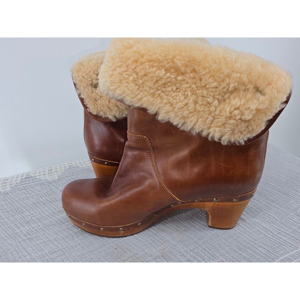 UGG Australia Lynnea Brown Leather Shearling Clog Boots 1958 Womens 8